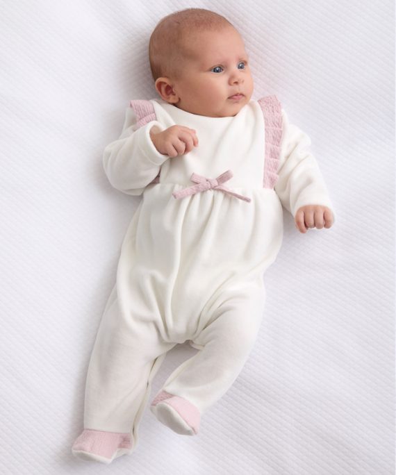 Babypakje velours met oudroze details